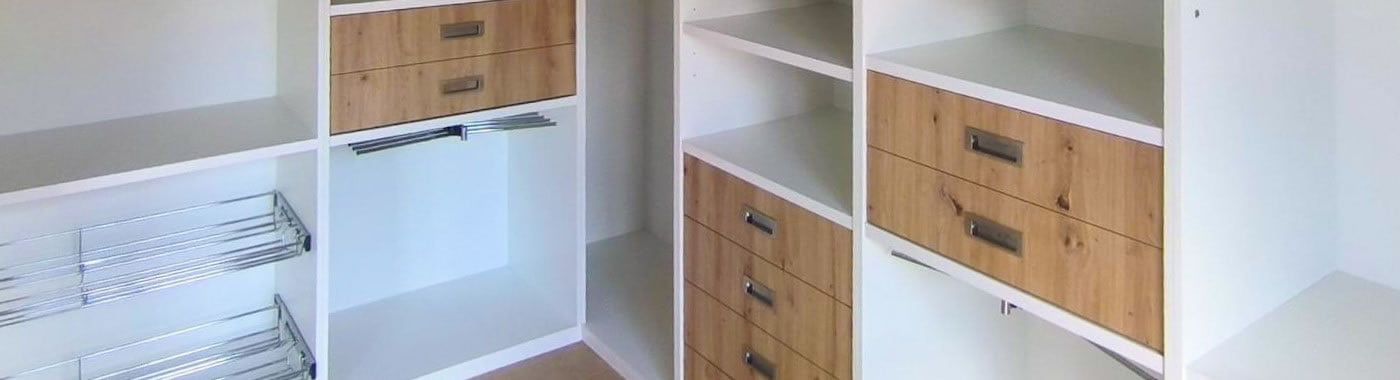 Llagan Wood - Vestidors a mida